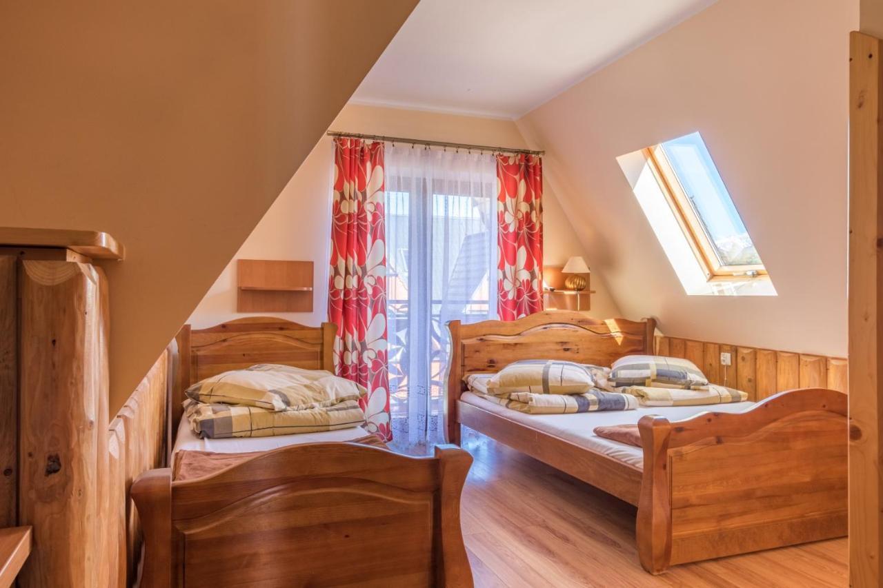 Lesny Dwor Bed & Breakfast Murzasichle Bagian luar foto