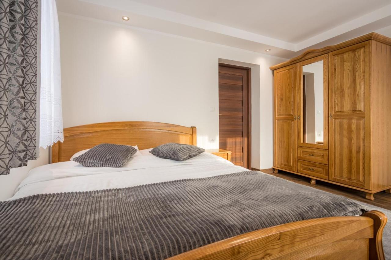 Lesny Dwor Bed & Breakfast Murzasichle Bagian luar foto
