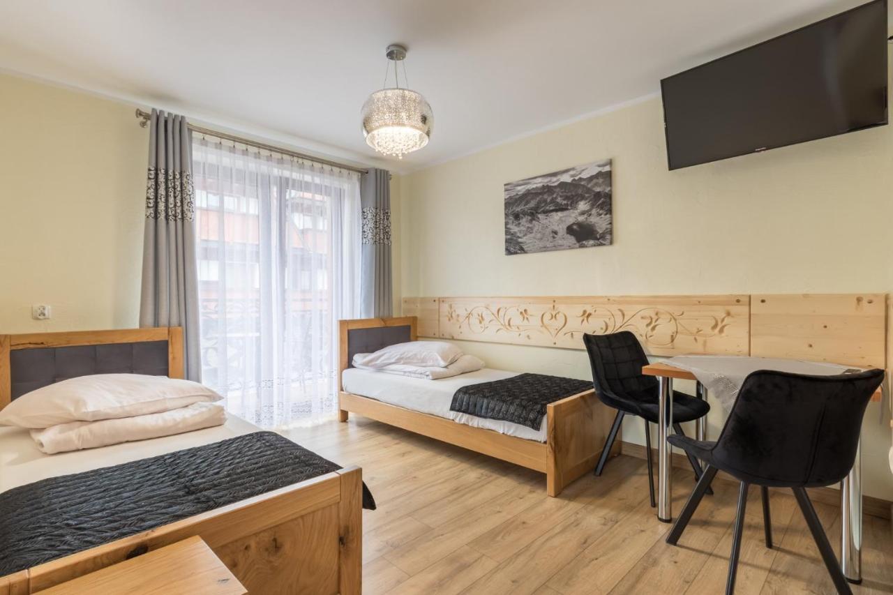 Lesny Dwor Bed & Breakfast Murzasichle Bagian luar foto