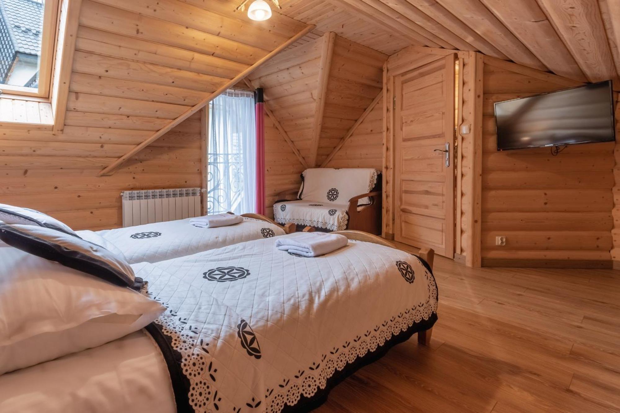 Lesny Dwor Bed & Breakfast Murzasichle Bagian luar foto